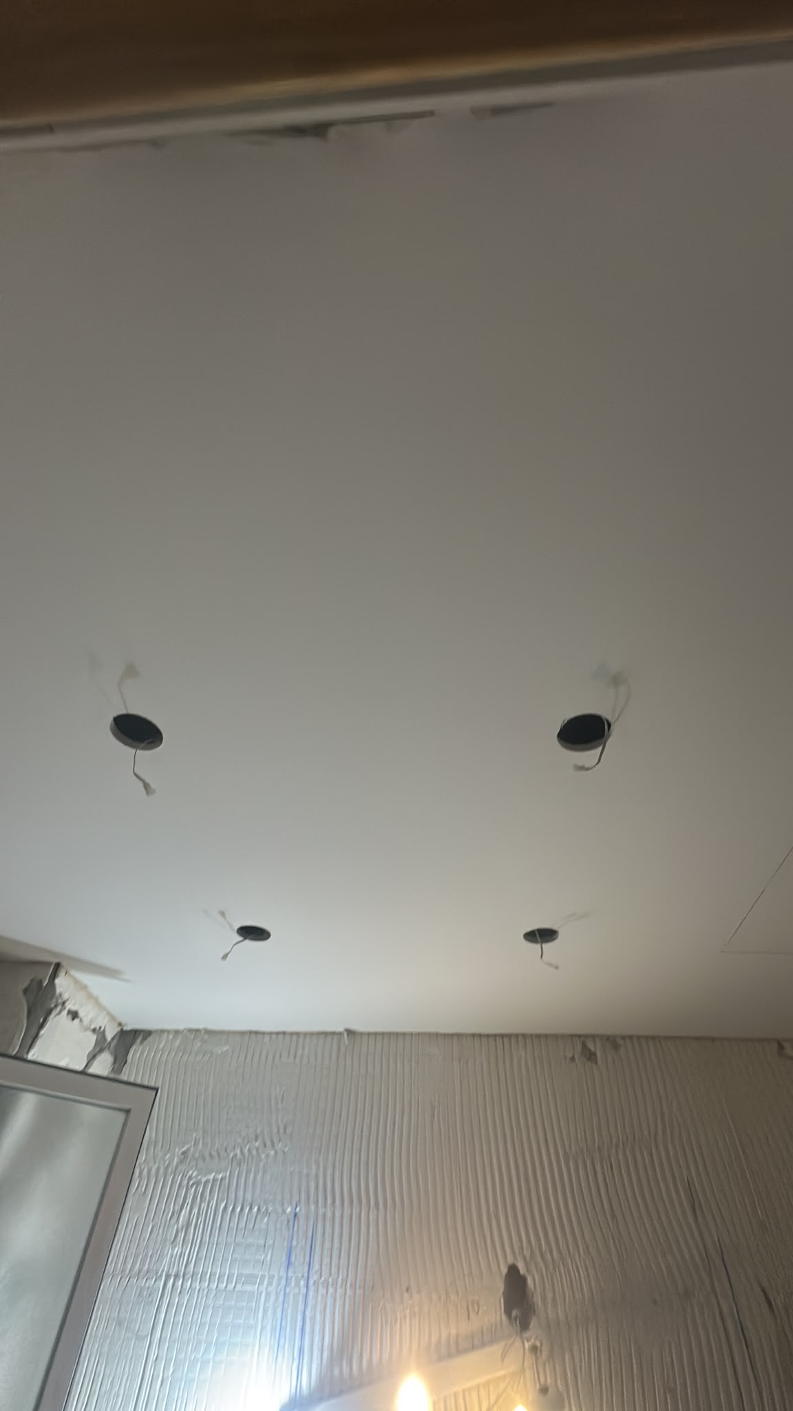 Baño minimalista reformado
